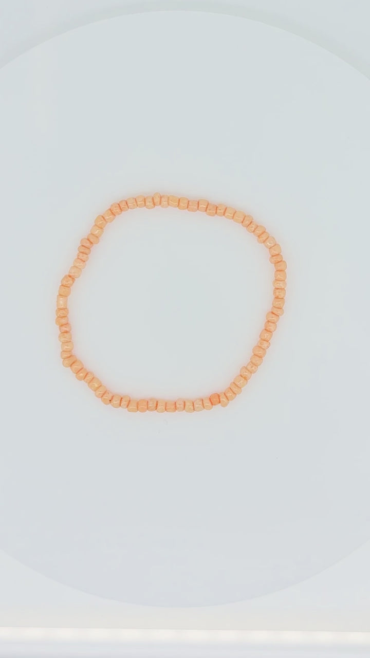 Peachy Keen Bracelet – Soft Peach Glass Seed Bead Bracelet